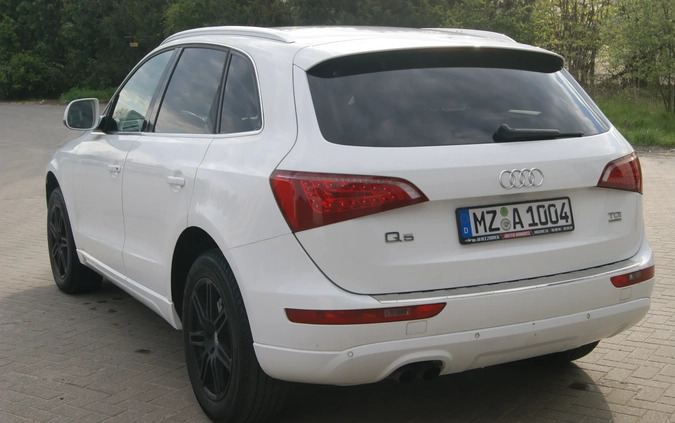 Audi Q5 cena 59900 przebieg: 193032, rok produkcji 2012 z Ślesin małe 562